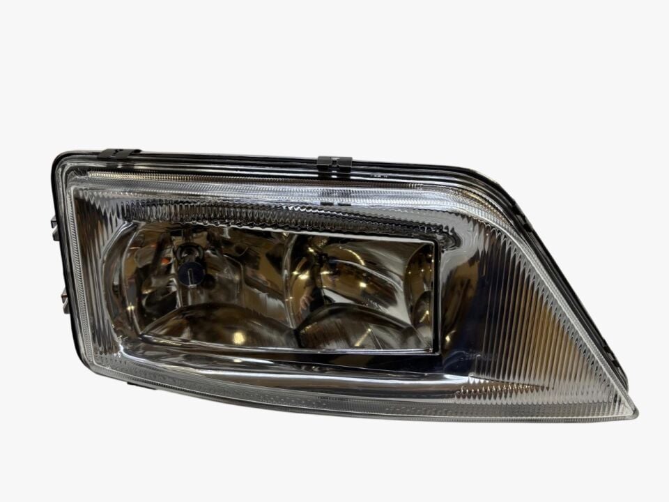 B11501032 MERCEDES TRAVEGO/TOURISMO SAĞ FAR