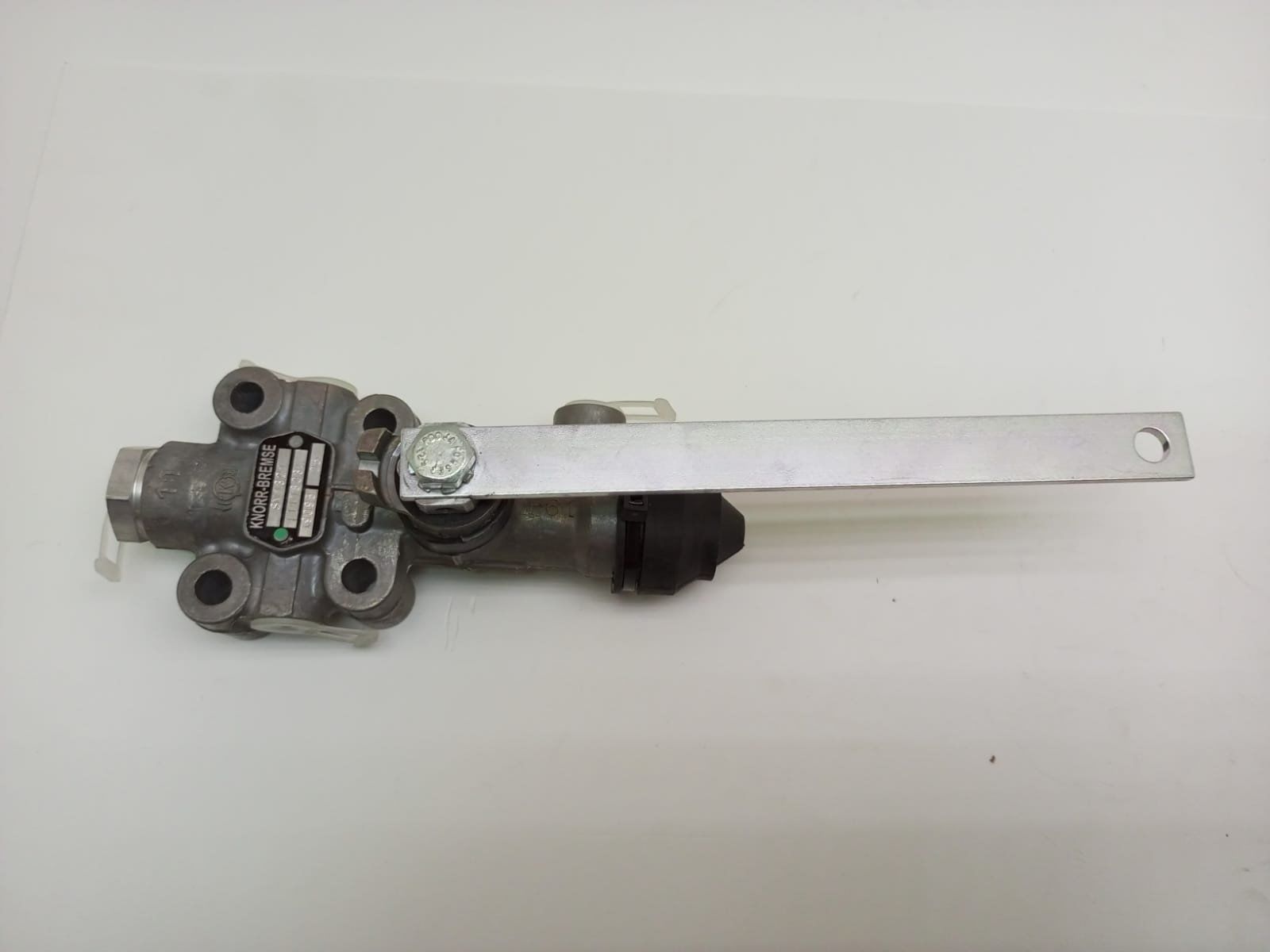 SV1321 VALF, SEVİYE, ÖN KNORR BREMSE